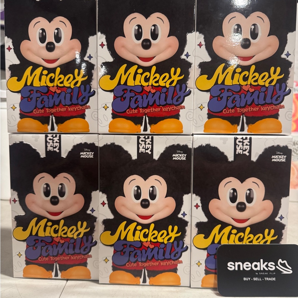 Authentic Pop Mart Mickey Family Mouse Cute Together Keychain USA READY TO SHIP